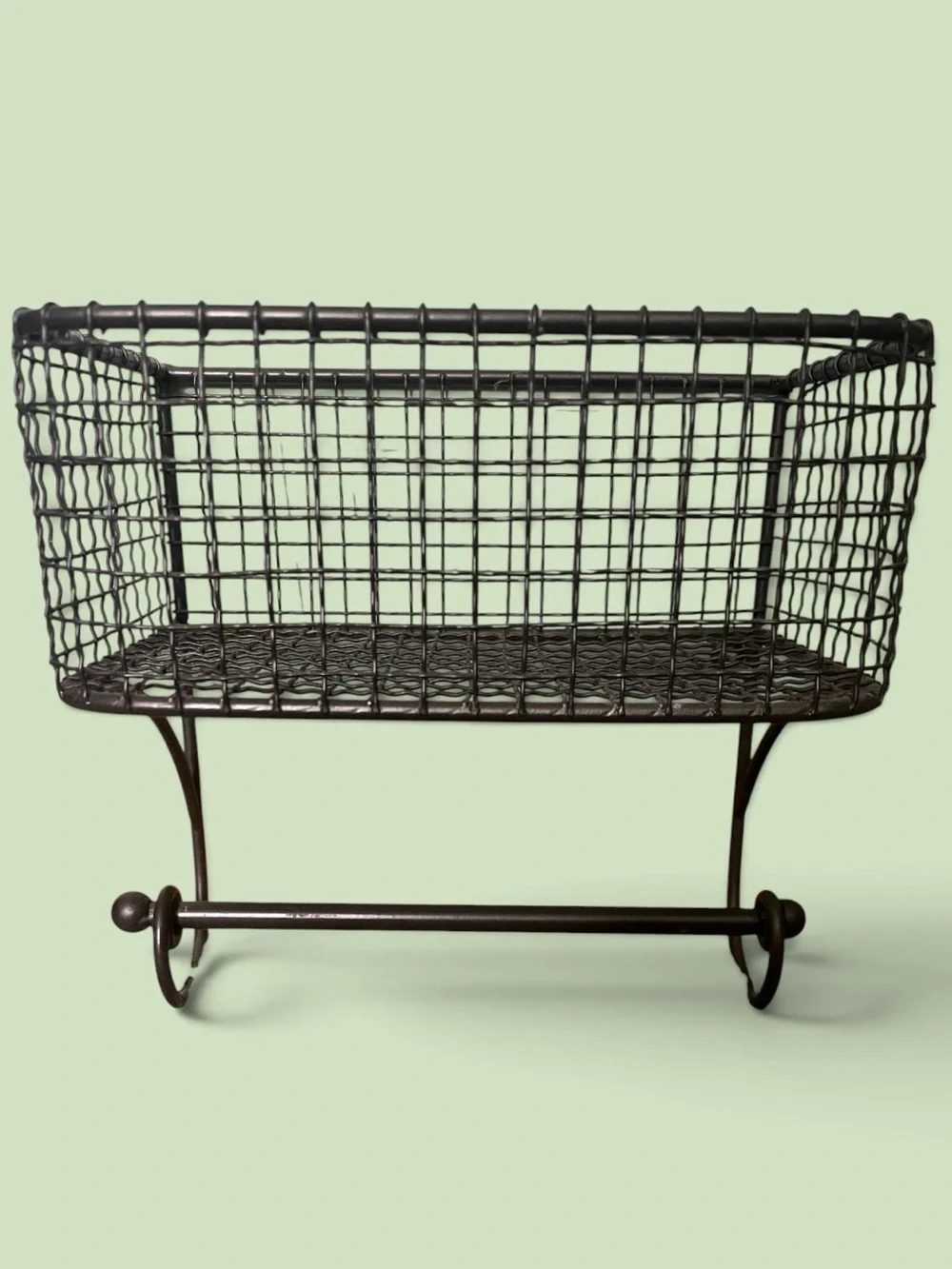 Hanging Metal Wire Wall Basket in Black
